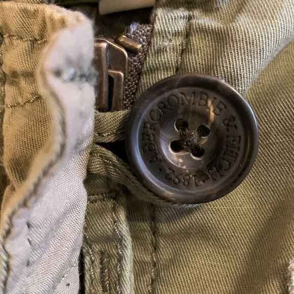 Abercrombie and Fitch Army green Small utility vest - Picture 5 of 11